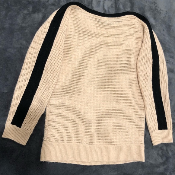 Club Monaco Sweaters - Club Monaco Italian Cashmere Sweater Soft Cream